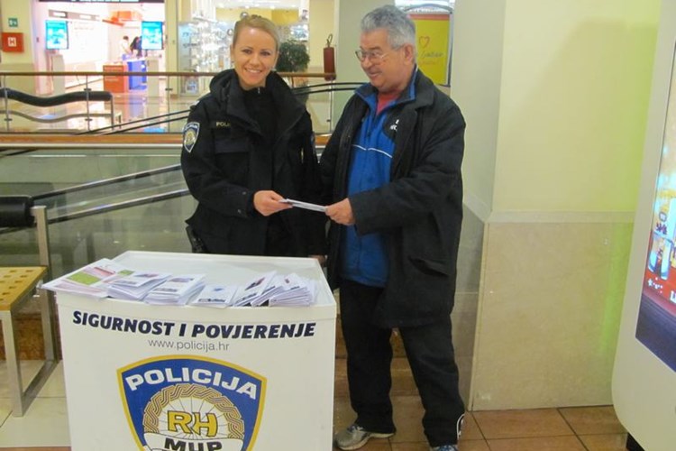 Slika Prevencija/2015/INFO-TOWER (2).jpg